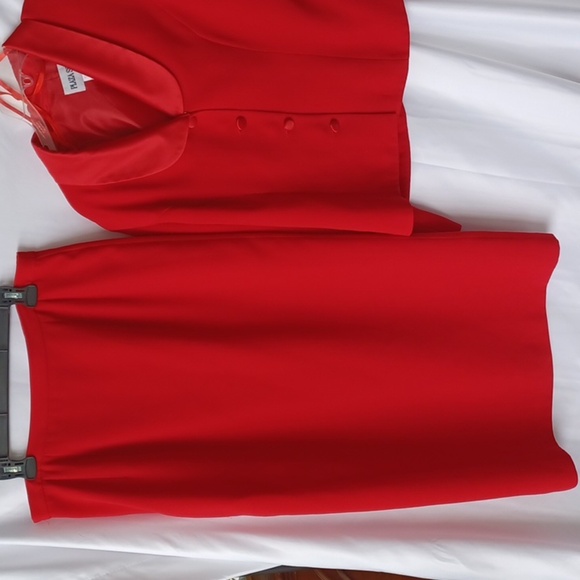 VTG Plaza South Red Button Blazer & Skirt 2 Pc Set, Suit Outfit Sz 12, satin trm - Picture 5 of 11